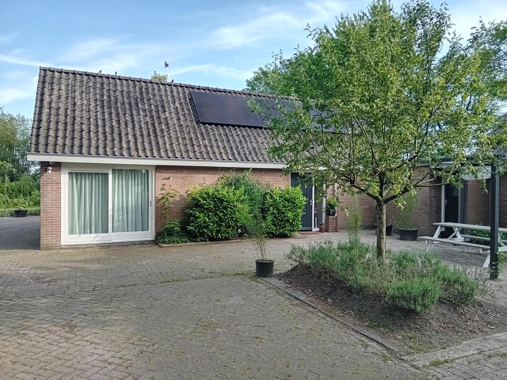 Ruim Huisje Op Een Prachtige Plek Hemrik Экстерьер фото